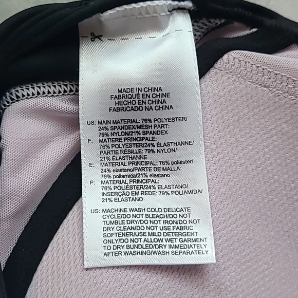 NWOT Reebok Sports Bra - Picture 4 of 5